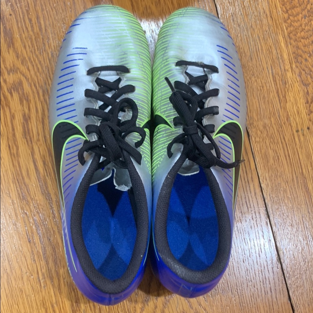 Nike Mercurial Victory VINJR. FG Soccer Cleats Size US7.5